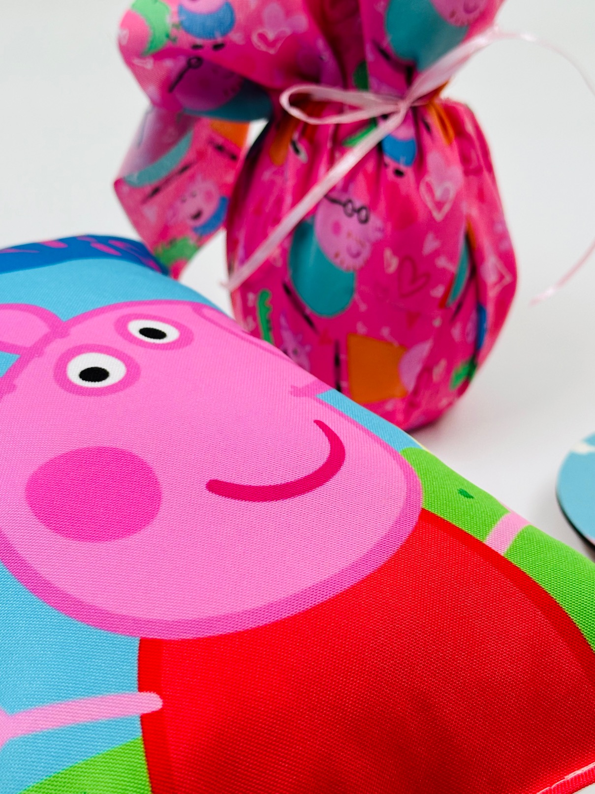 EASTER 24003 Πασχαλινό Σετ Bonjourbebe με Θέμα την "Peppa" (Λαμπάδα-Μαξιλάρι-Αυγό) - Image 5